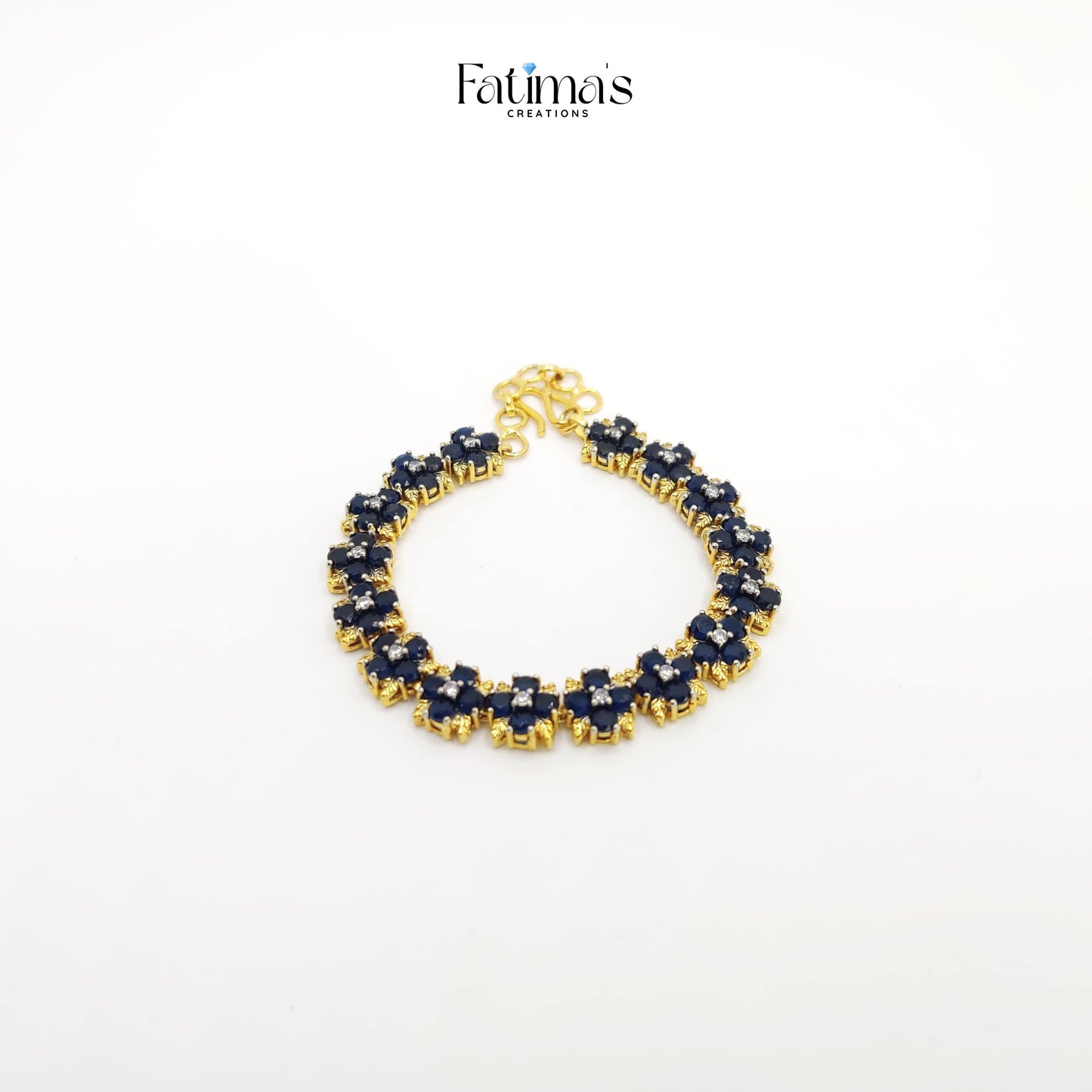 Royal Charm Bracelet – Gold Plated & Adjustable