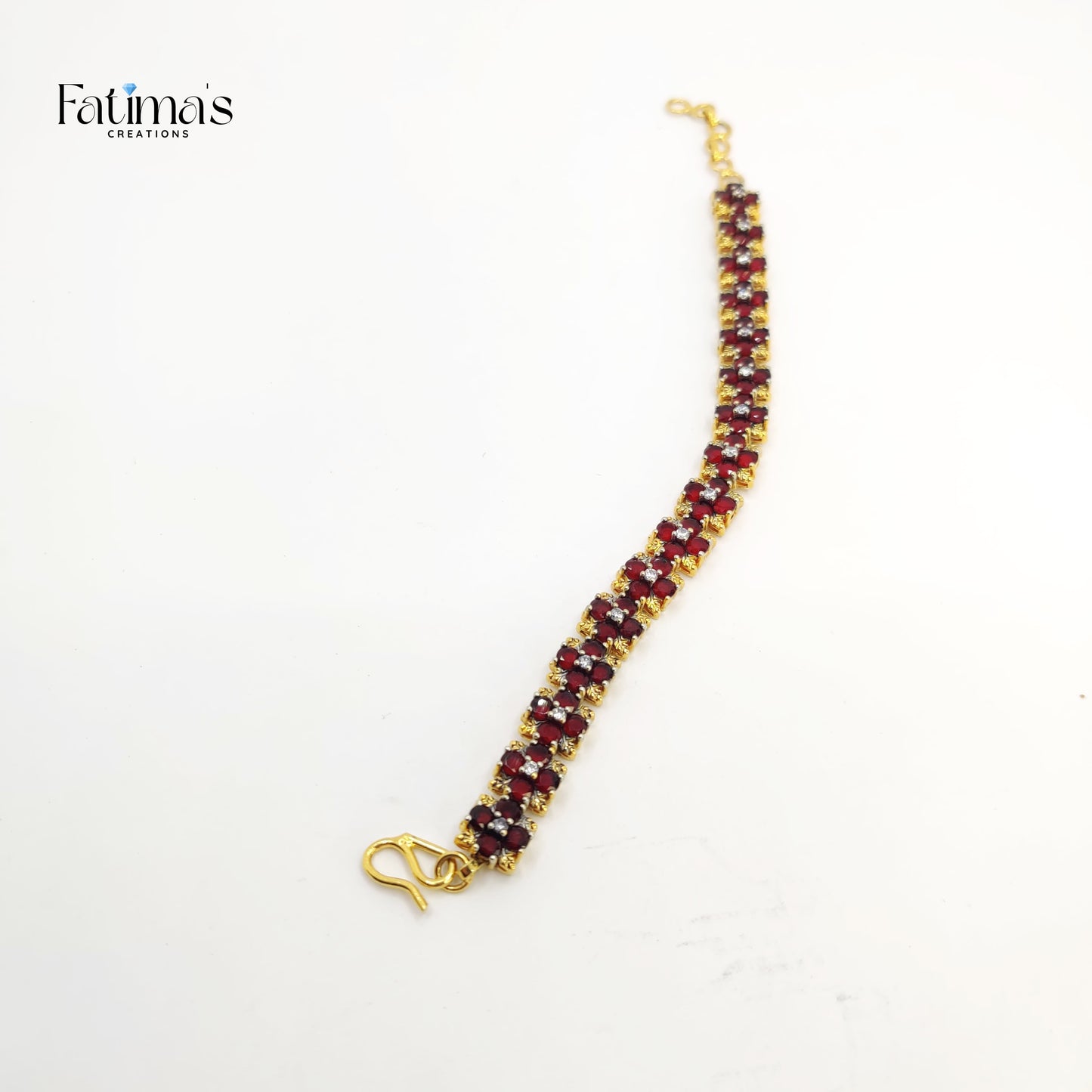 Royal Charm Bracelet – Gold Plated & Adjustable