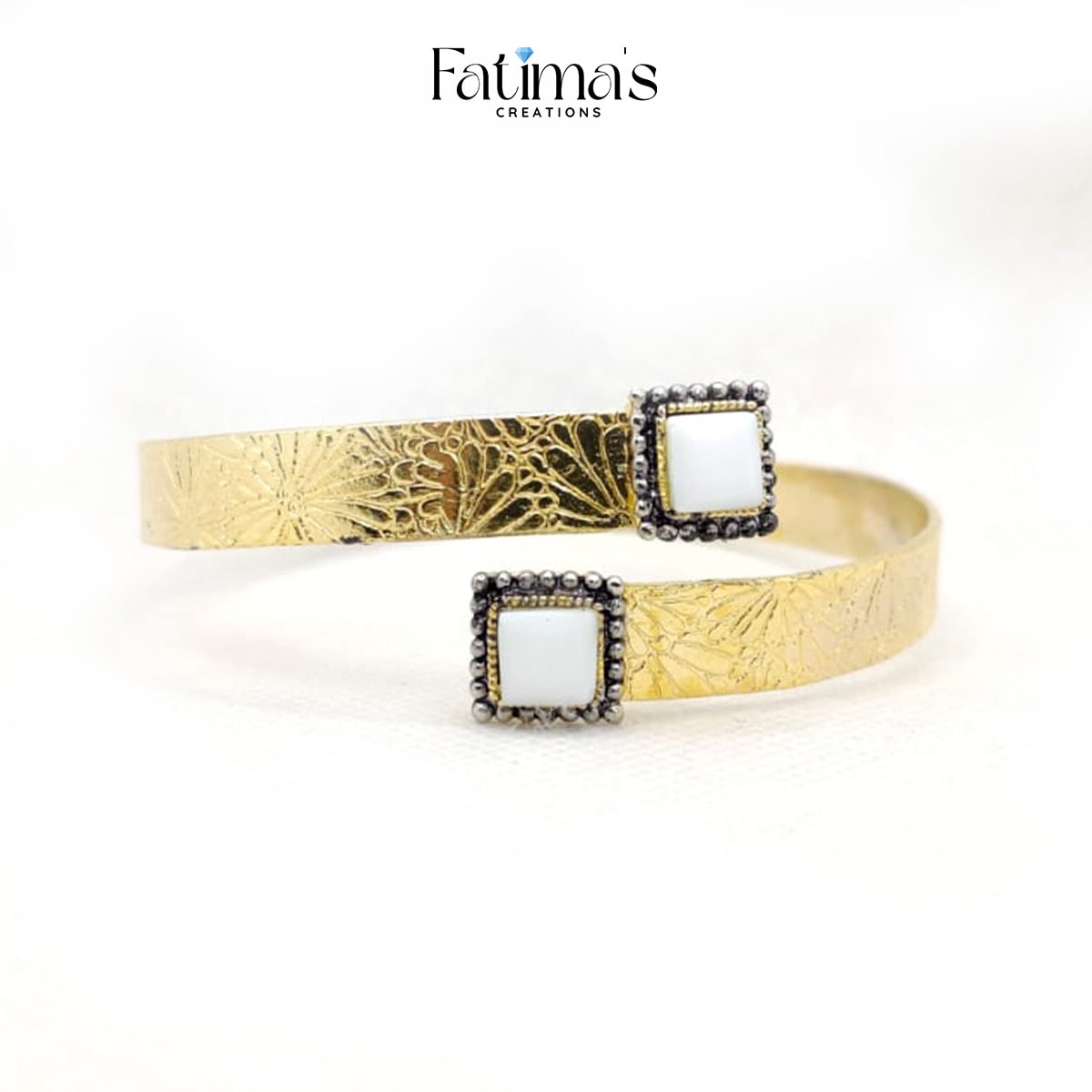 Handcrafted Vintage Square Stone Karra β Elegant Floral Engraved Open Bangle for Women