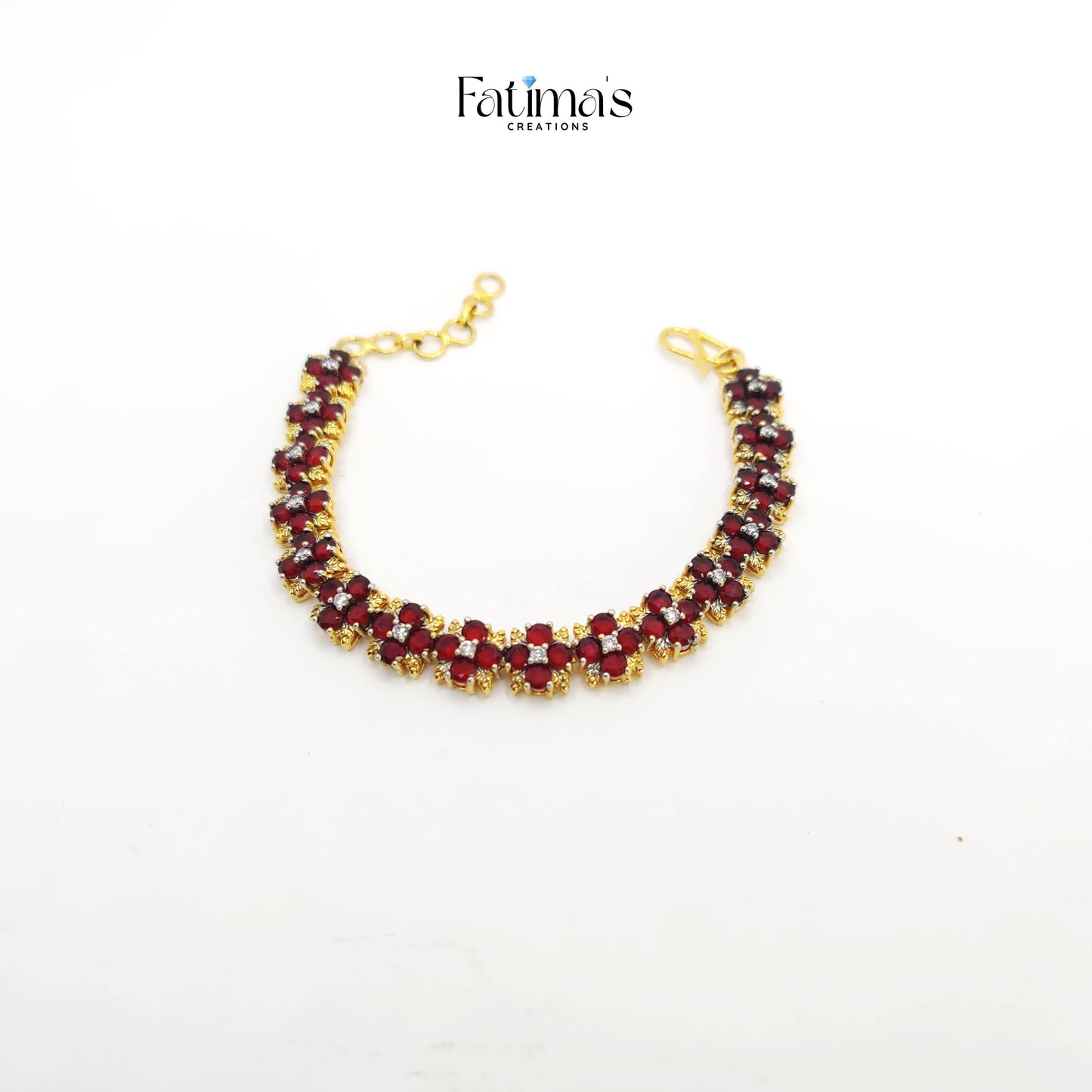 Royal Charm Bracelet – Gold Plated & Adjustable