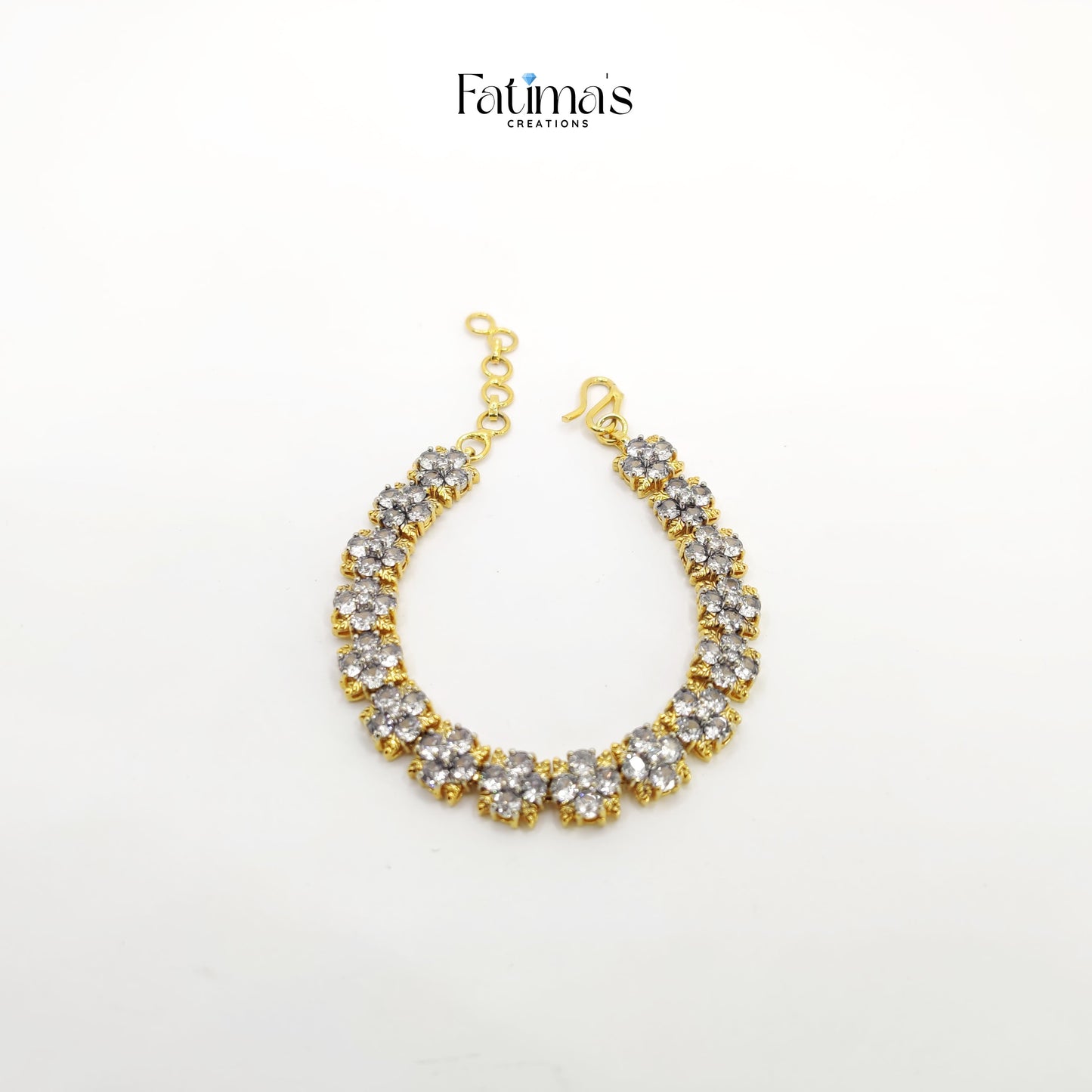 Royal Charm Bracelet – Gold Plated & Adjustable