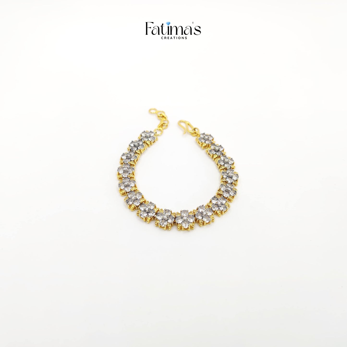 Royal Charm Bracelet – Gold Plated & Adjustable