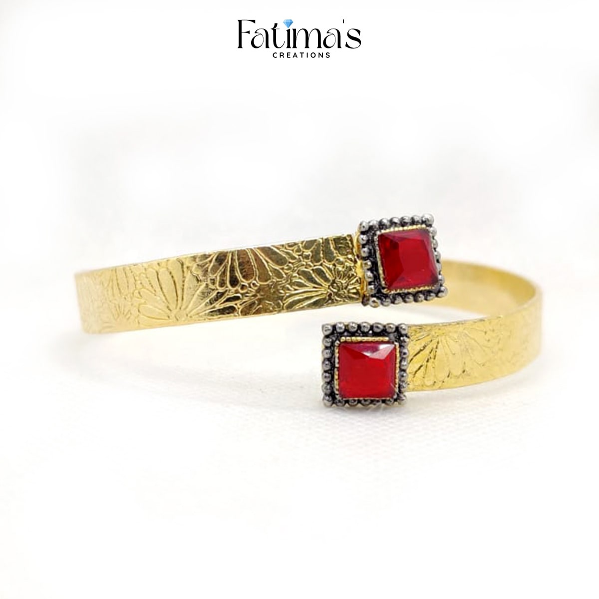 Handcrafted Vintage Square Stone Karra – Elegant Floral Engraved Open Bangle for Women