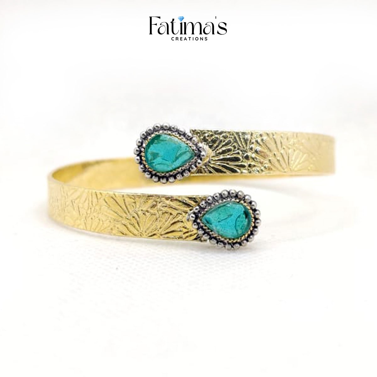Antique Leaf Engraved Gold Karra with Tear-Drop Stone – Elegant Handcrafted Open Cuff Bangle for Women